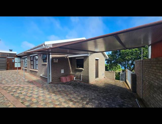 3 BEDROOM HOUSE FOR SALE IN DANA BAY